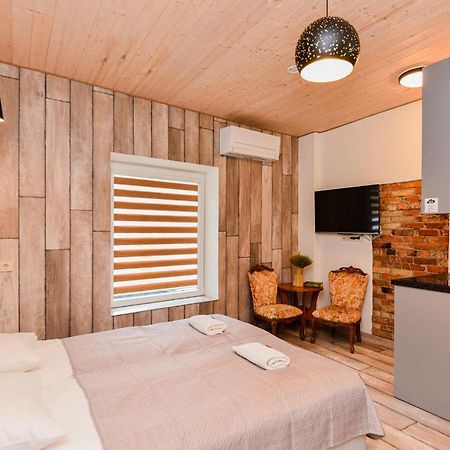Bastiono Apartamentai Klaipėda Exteriör bild
